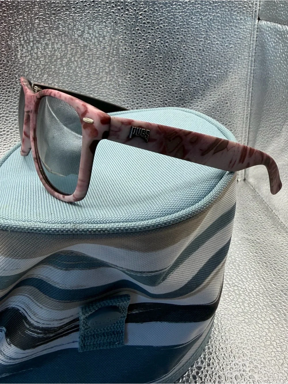 PUGS CA4 Black Sunglasses Arm - Logo Detail Pink Marble